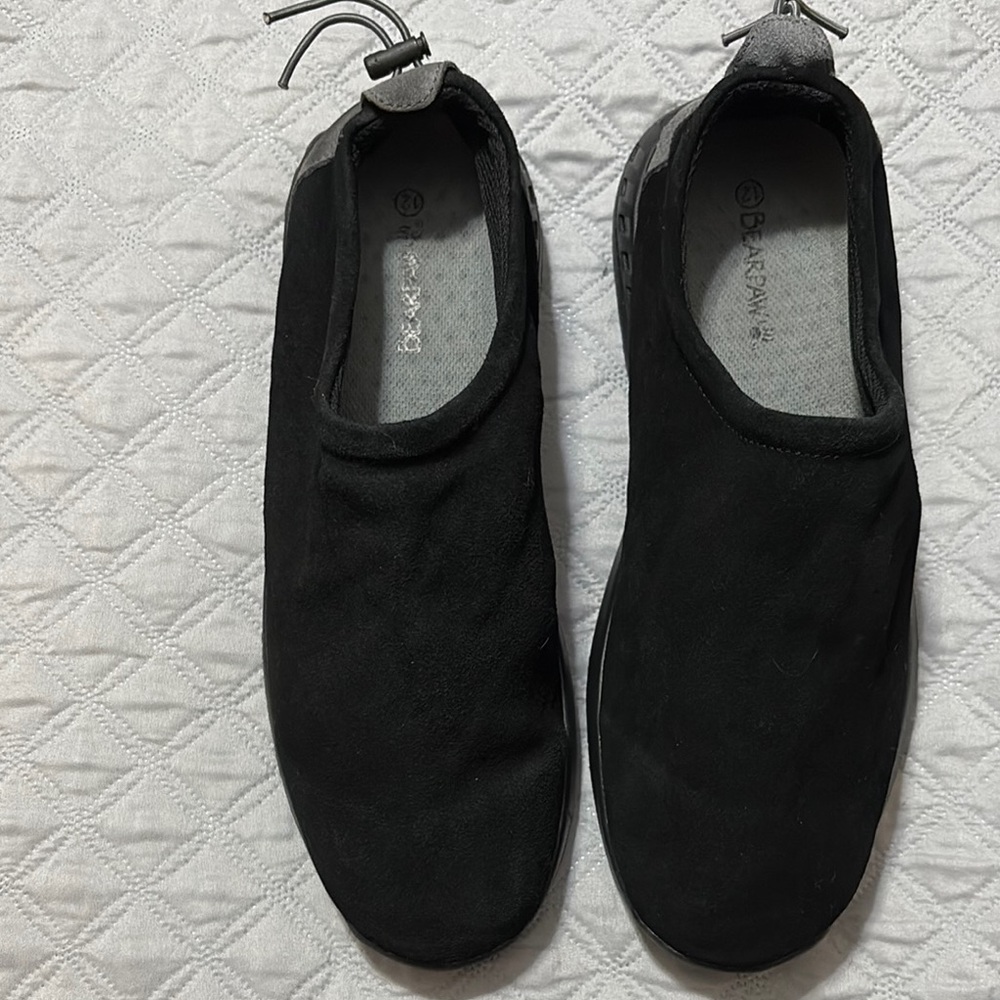 Mens Size 12 BearPaw Slip on shoes.  Black and gray.